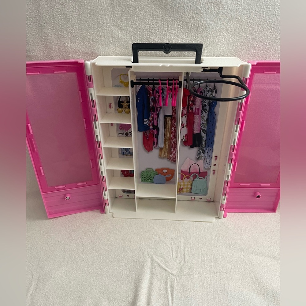 Gently Used Barbie Ultimate Closet - Picture 7 of 7
